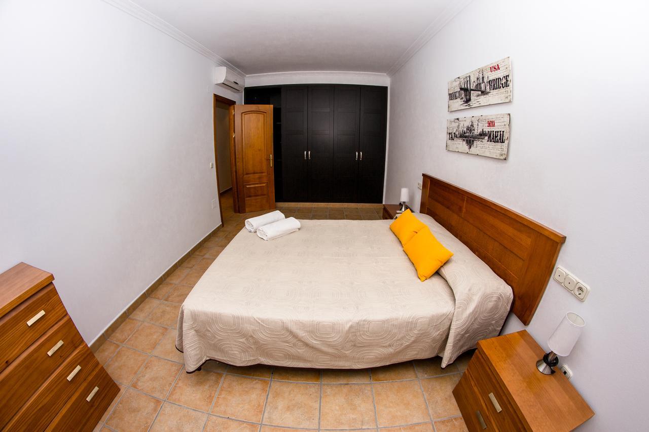 Apartamento Los Arcos ألورا المظهر الخارجي الصورة